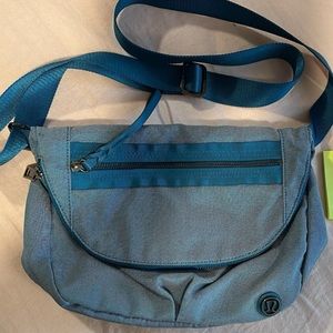 Lululemon Festival Bag